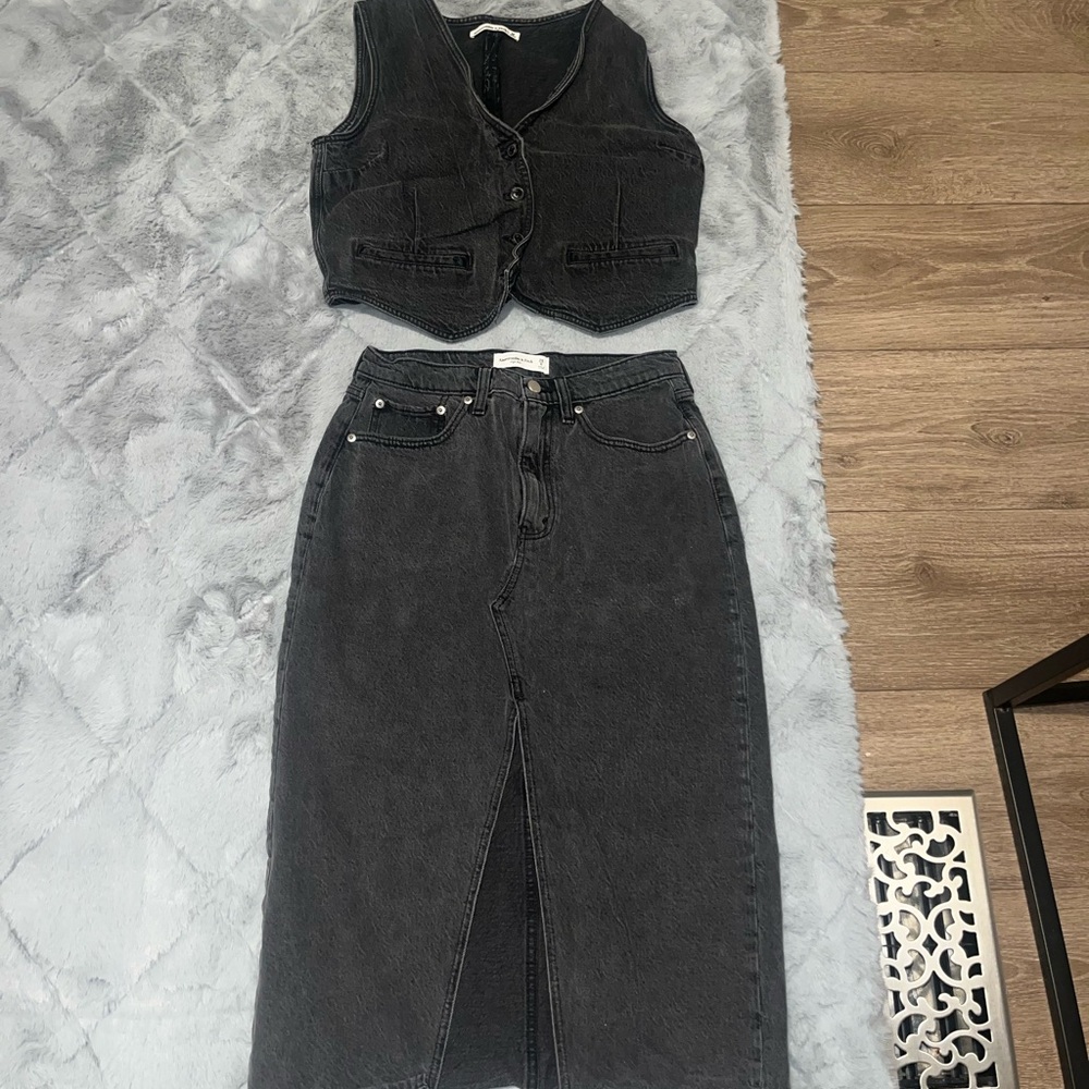 Abercrombie & Fitch Blue Midi Pencil Skirt with Slit for Work